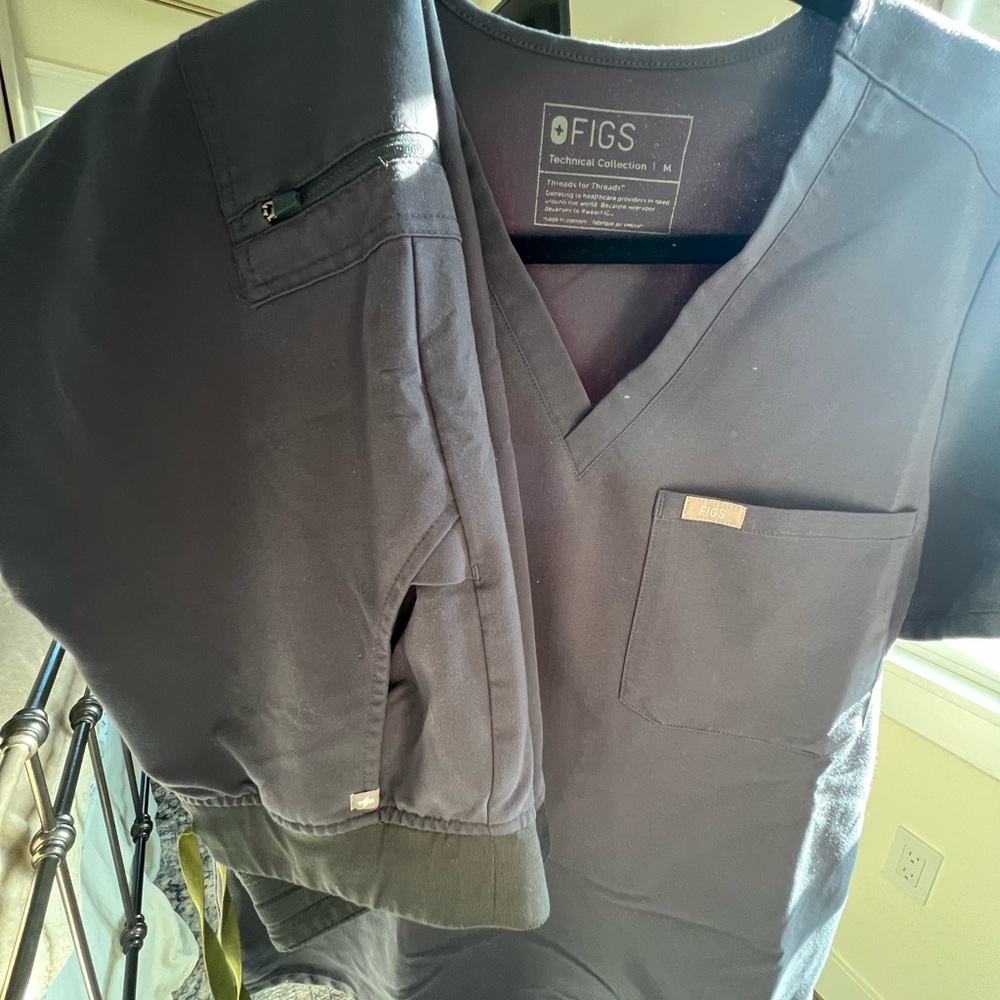 Figs Scrub Set Medium Top and L/P Bottom